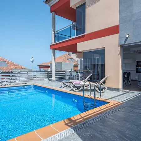 Exclusive Villa!! Heated Pool !! Price Luxury Puerto De La Cruz Villa