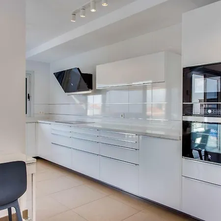 Exclusive Villa!! Heated Pool !! Price Luxury Puerto De La Cruz Βίλα *